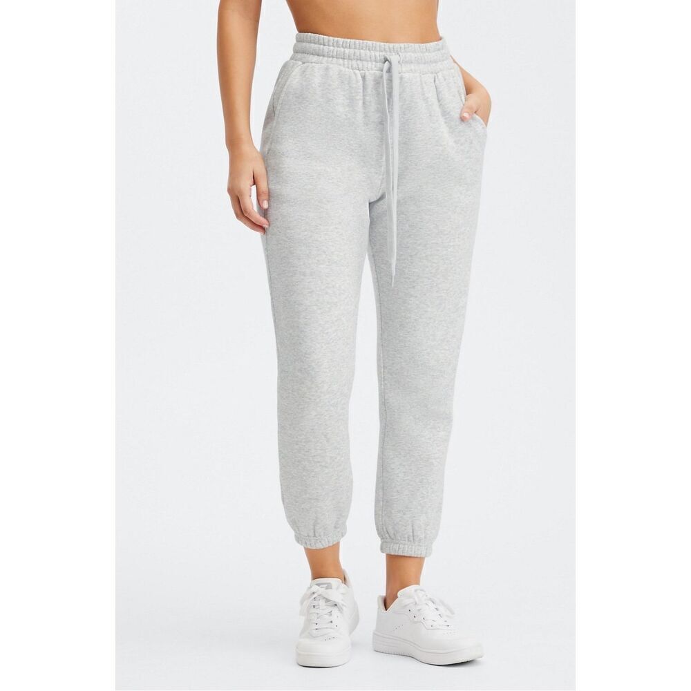 ✨Fabletics Eco Go-To Classic Light Grey Sz Medium Sweatpants✨